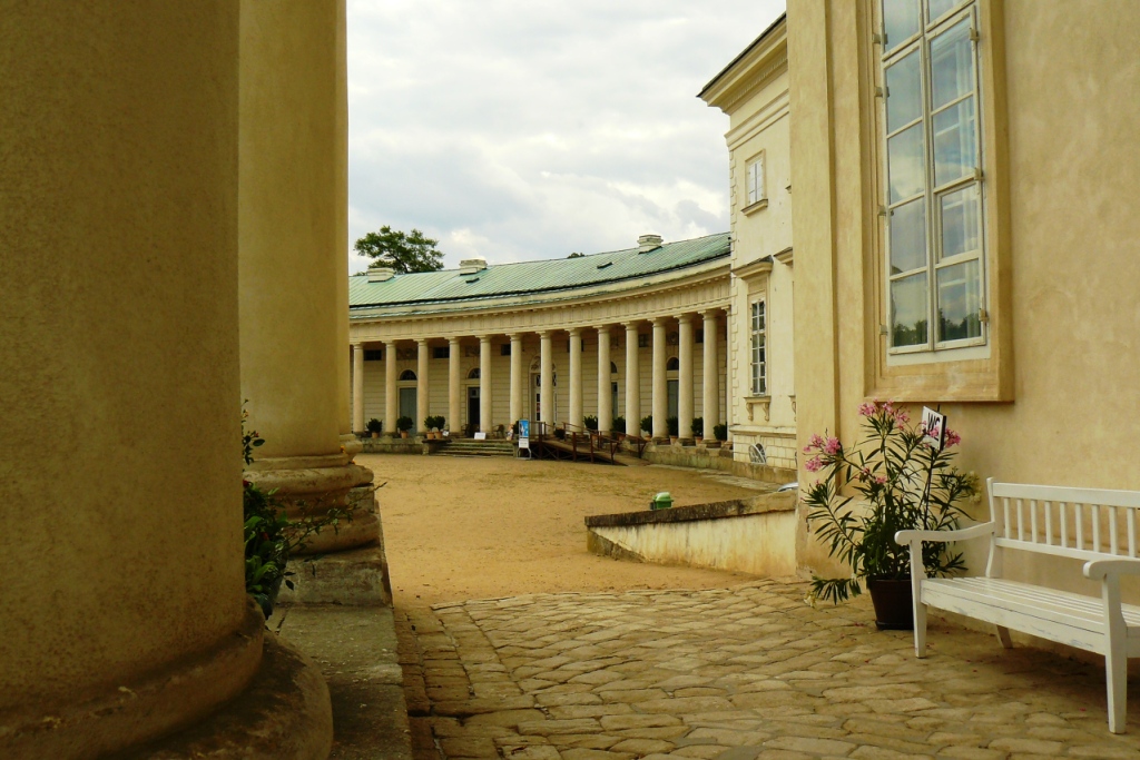 ZMEK KAINA, MUZEUM ESKHO VENKOVA