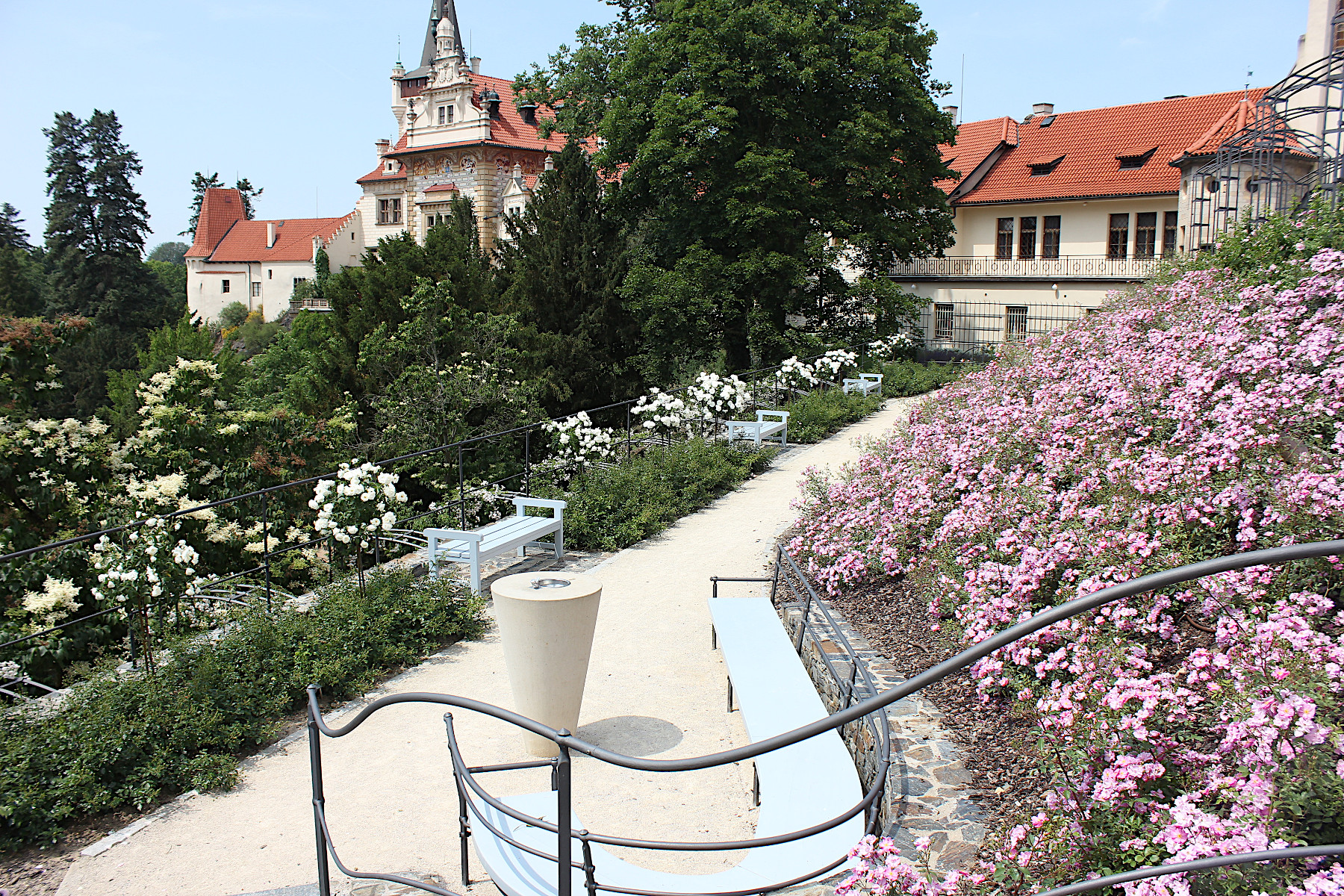 PR�HONICK� PARK (NKP, UNESCO)