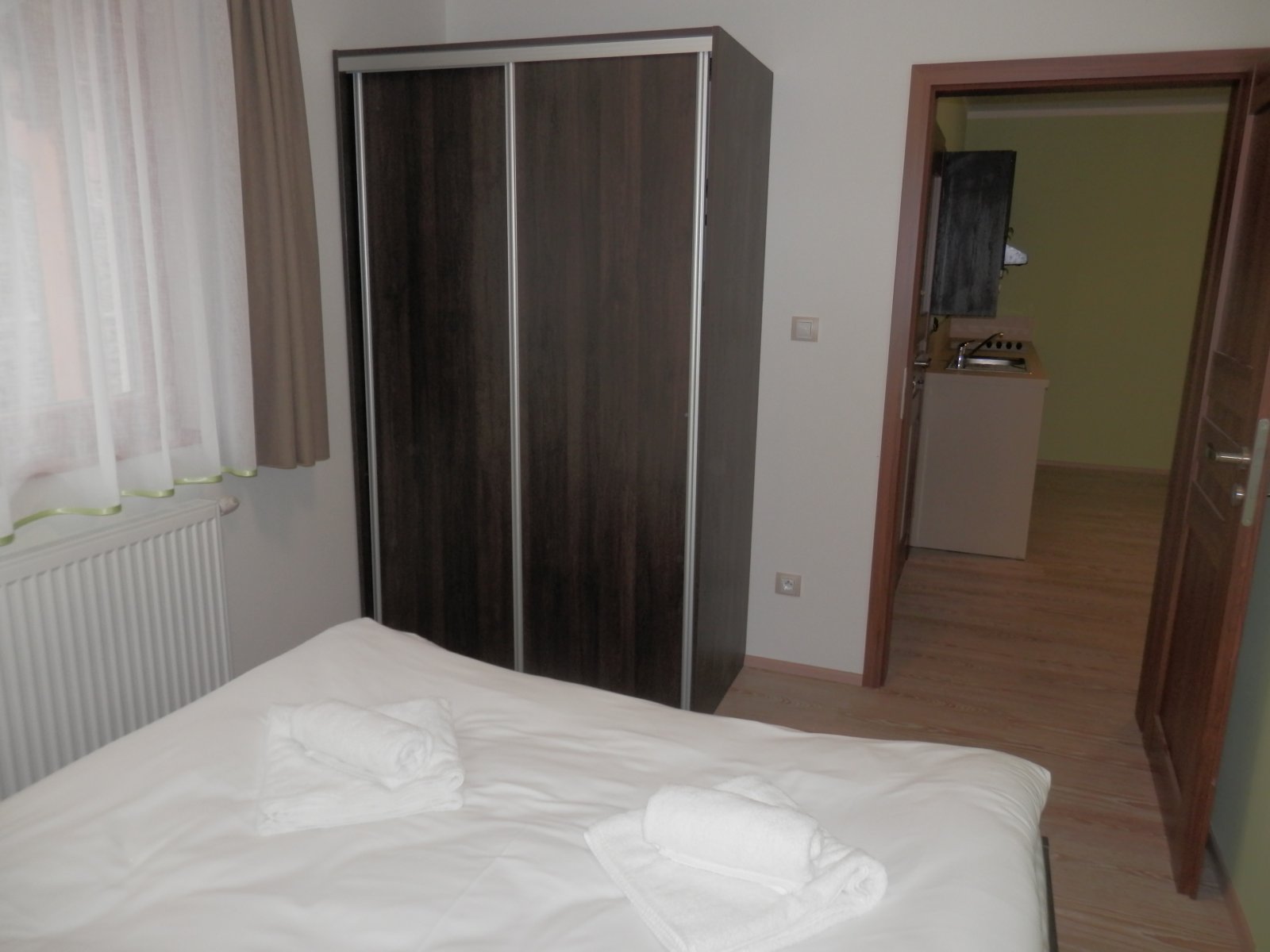 APARTMNOV RODINN CHATKY HRUB VODA