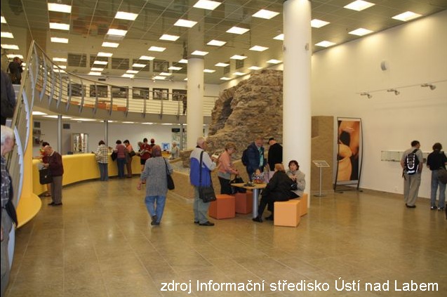 INFORMA�N� CENTRUM - �ST� NAD LABEM