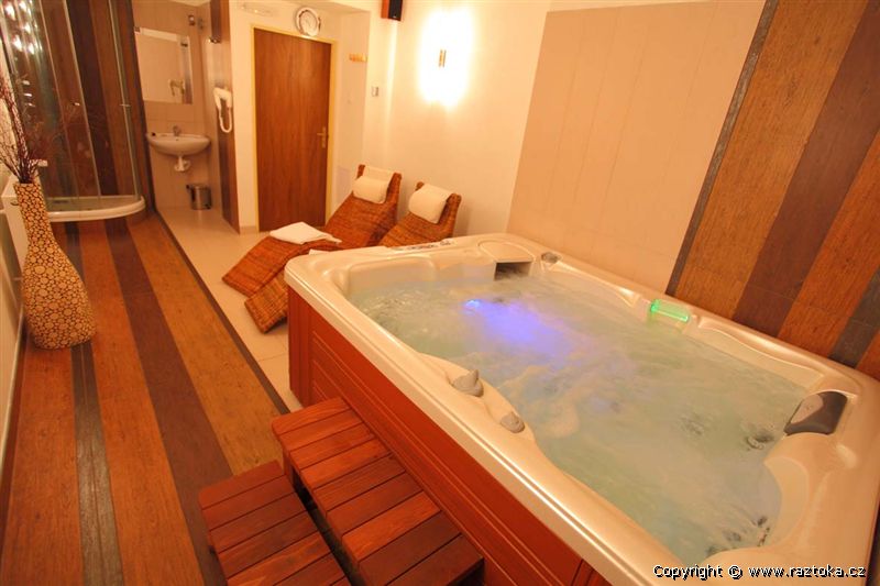 HOTEL R�ZTOKA *** TROJANOVICE